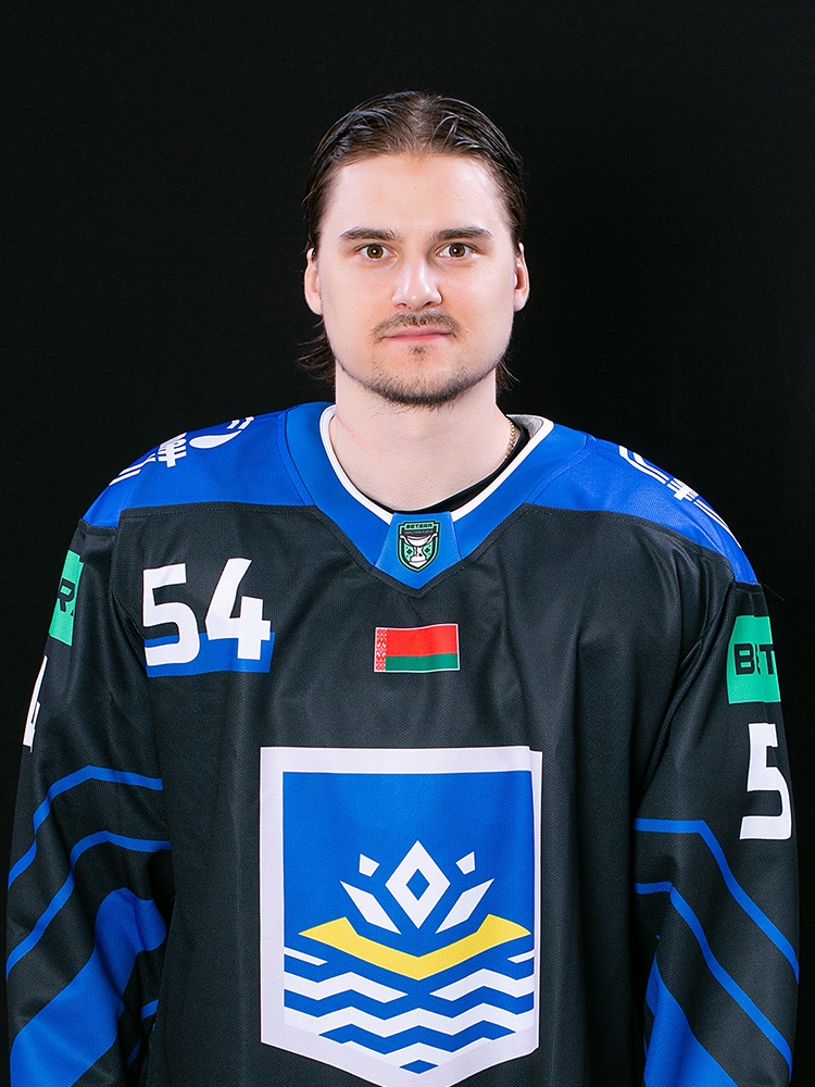 Макаров Валентин Игоревич