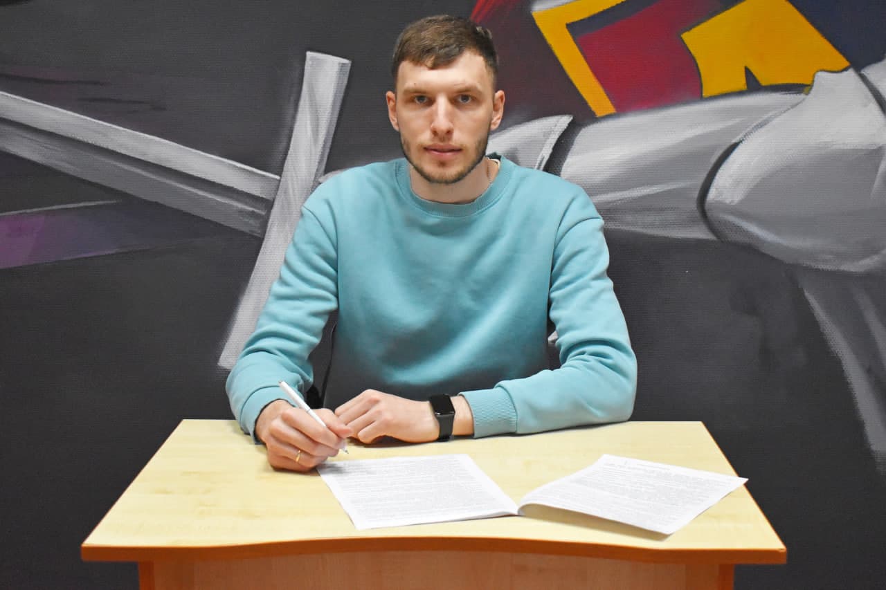 Защитную линию «Лиды» усилил Илья Летов