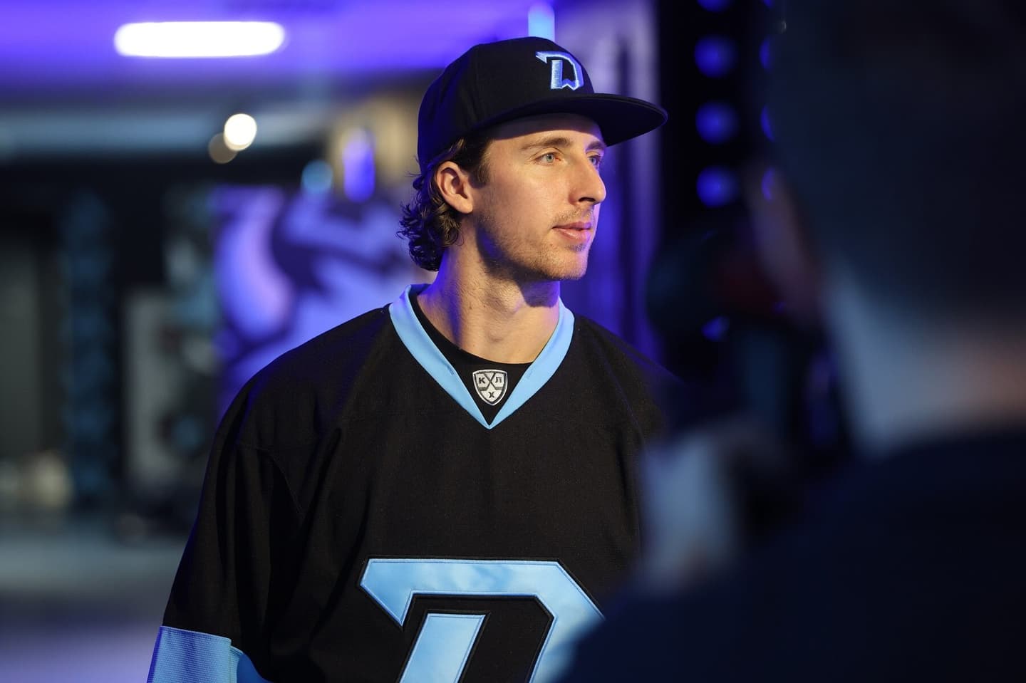 Алекс Лимож: Илья Протас – трудолюбивый парень, который хорошо показывал себя в «Херши», зажигает в АХЛ, делает крутые вещи. Горжусь им и рад за него