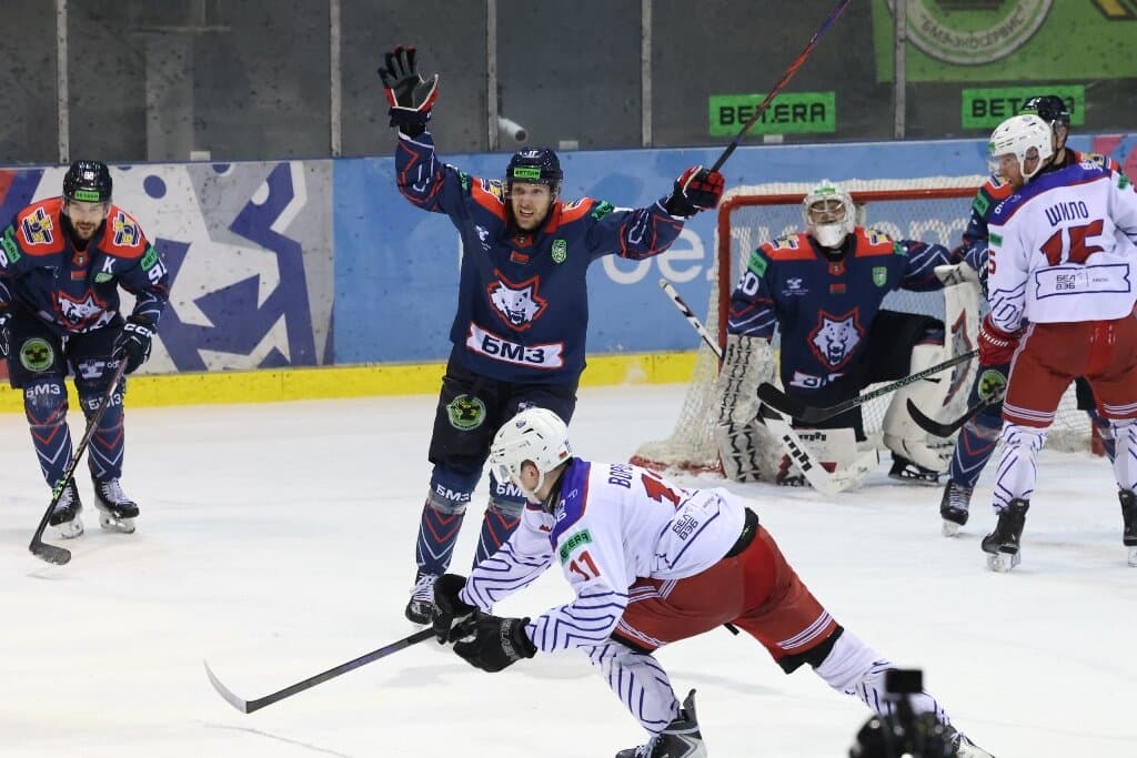 Михаил Стефанович, Сергей Большаков, Николай Салыго – три звезды среды в полуфинальной серии Betera-Экстралиги