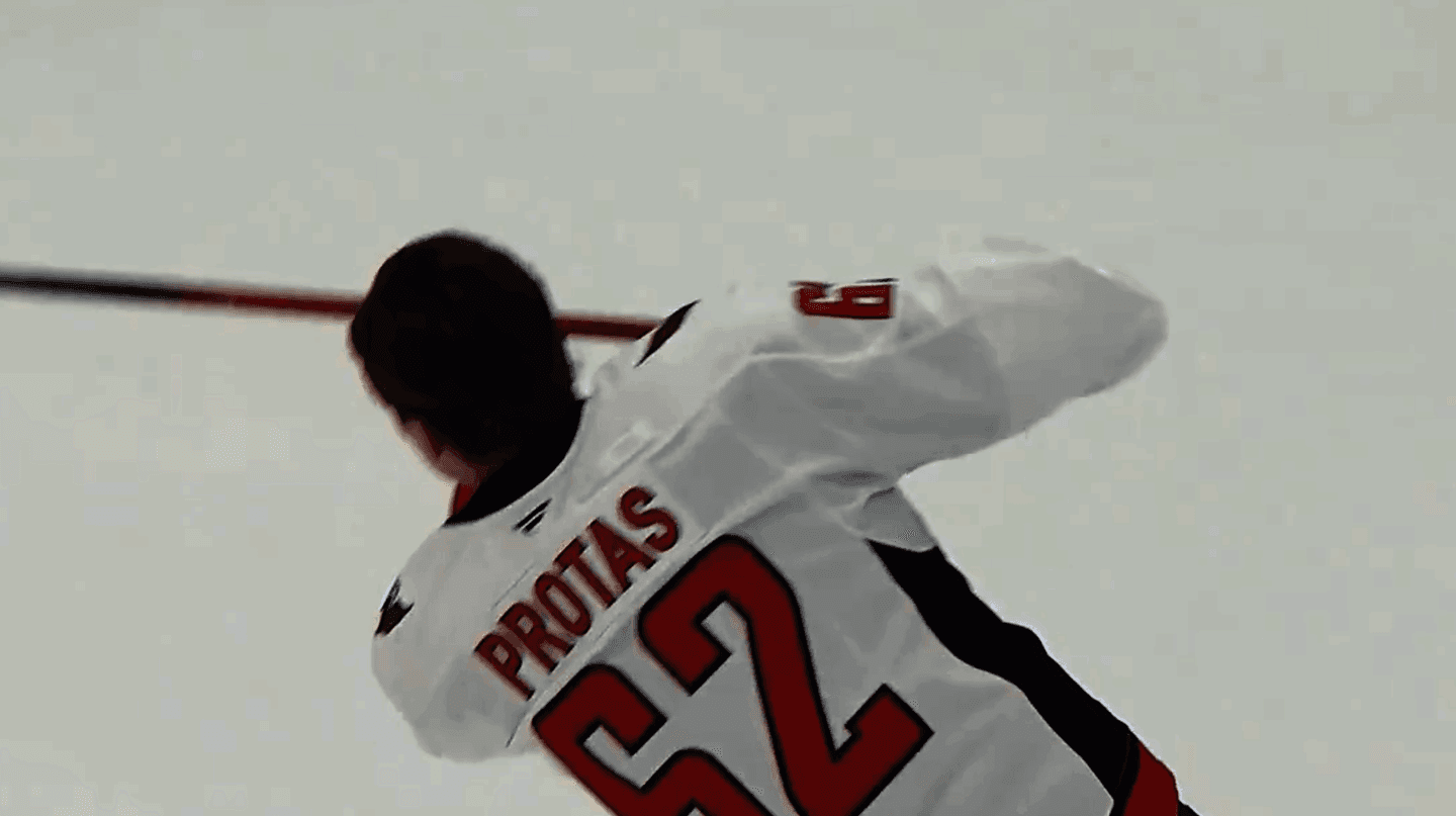 #ВидеоДня. Круг новичка Ильи Протаса – белорус дебютирует в НХЛ!