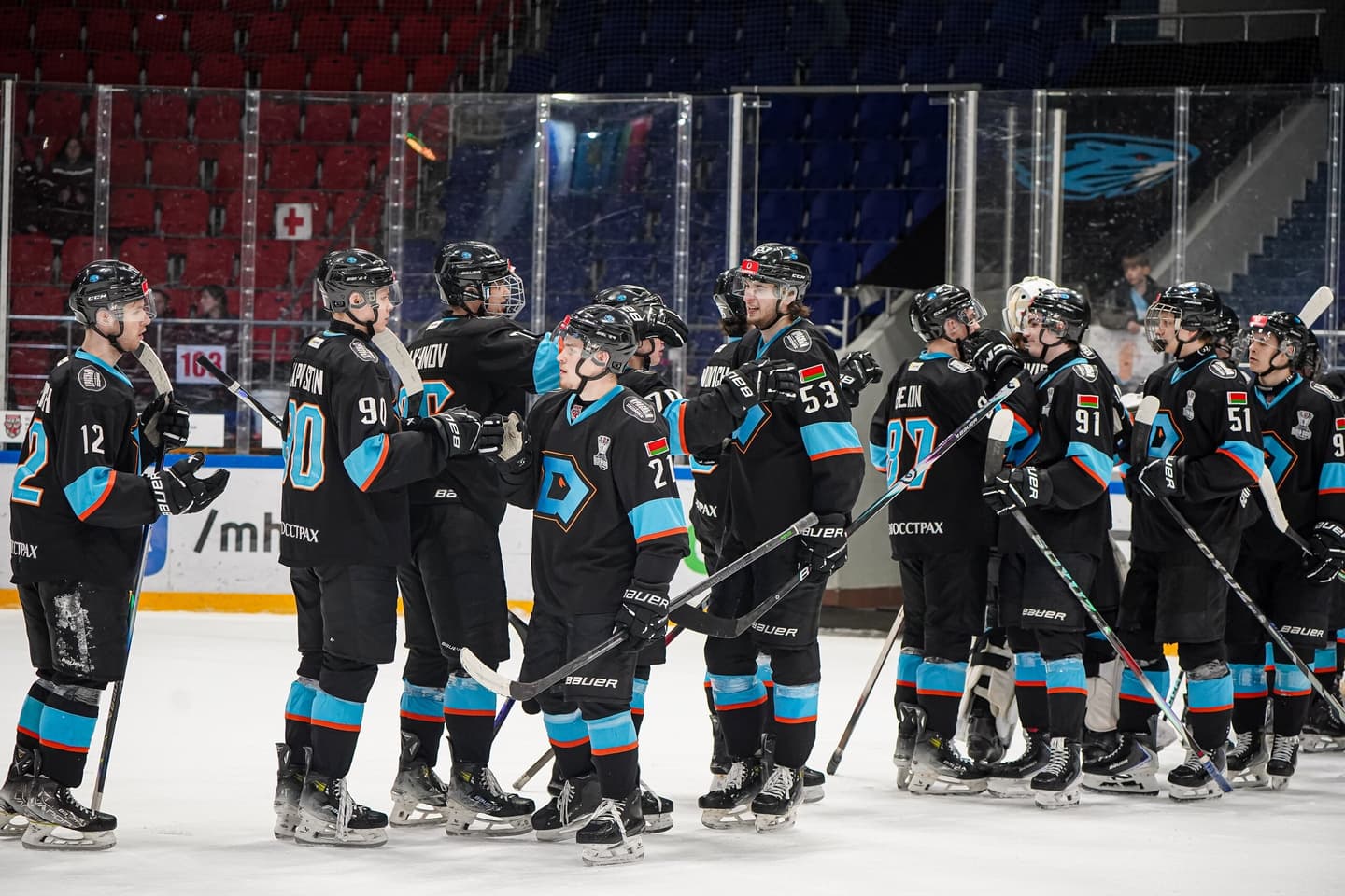 25 хоккеистов «Динамо-Шинника» отправились на выезд в Ярославль