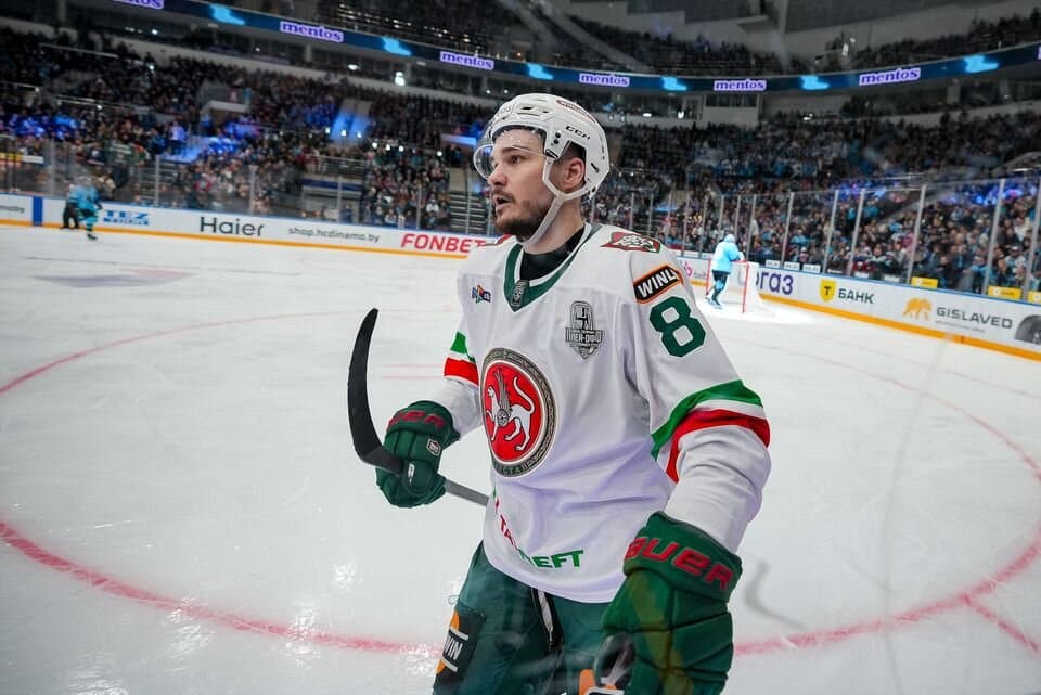 Никита Дыняк: Степан Фальковский здорово поймал на себя шайбу, скинул ее мне, я увидел свободного Леху Пустозерова – он мастерски исполнил