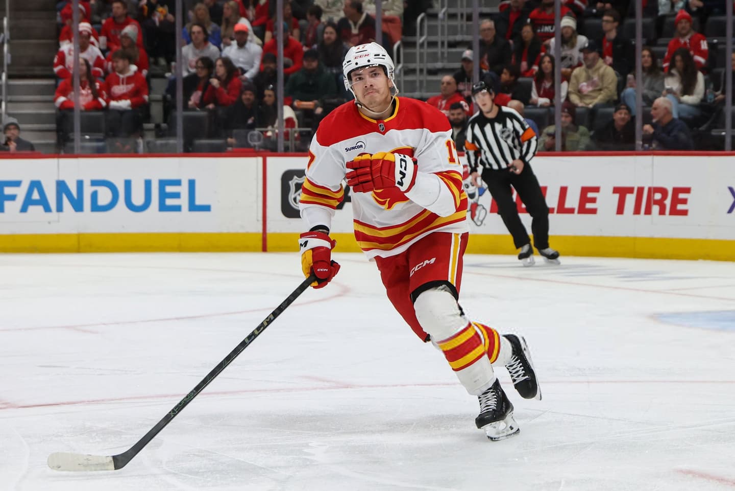 «Калгари» Егора Шаранговича проиграл «Вегасу», белорус провел на льду почти 20 минут