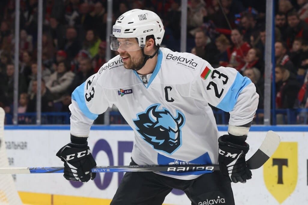 У Андрея Стася было наибольшее в КХЛ число партнеров по команде