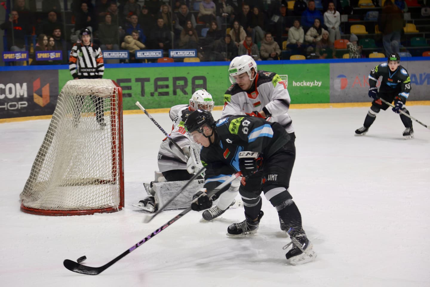 «Соболь» в шестом матче обыграл «Ястребов» и вышел в финал Betera-Высшей лиги