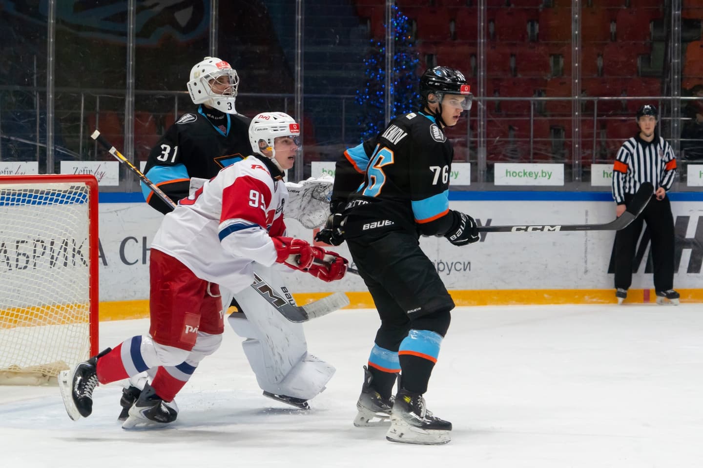 «Динамо-Шинник» сотворил главную сенсацию в первом раунде Кубка Харламова и теперь сразится с лучшей командой регулярки МХЛ. С кем предстоит соперничать «бобрам» в четвертьфинале
