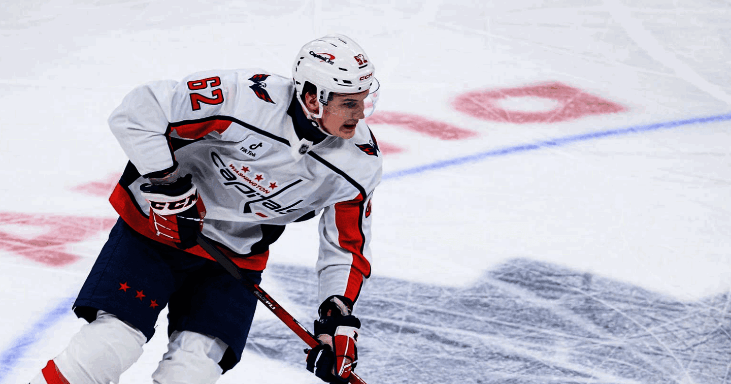 Илья Протас – первый белорусский хоккеист, набравший очки в дебютном матче в НХЛ
