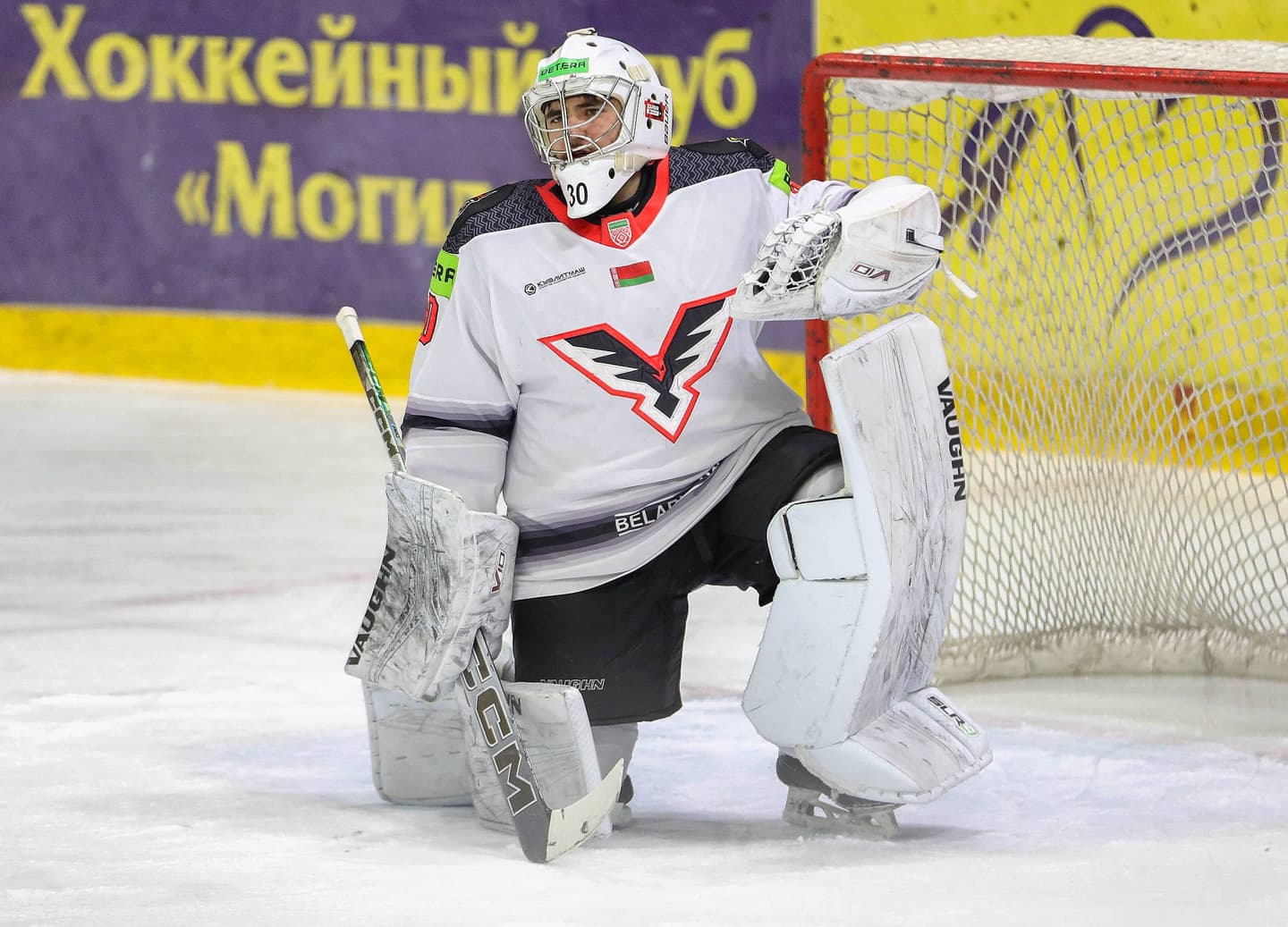 Никита Семенцов – лидер по проценту отраженных бросков и коэффициенту надежности среди вратарей, отыгравших не менее трети регулярки Betera-Высшей лиги, он впереди по числу шатаутов и побед