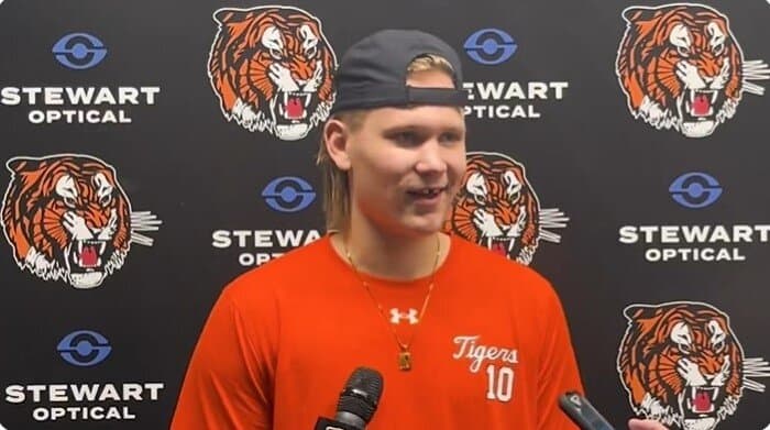 Два очка Брызгалова помогли «Медисин Хэт Тайгерс» разгромить «Реджайну Пэтс» в плей-офф Западной хоккейной лиги